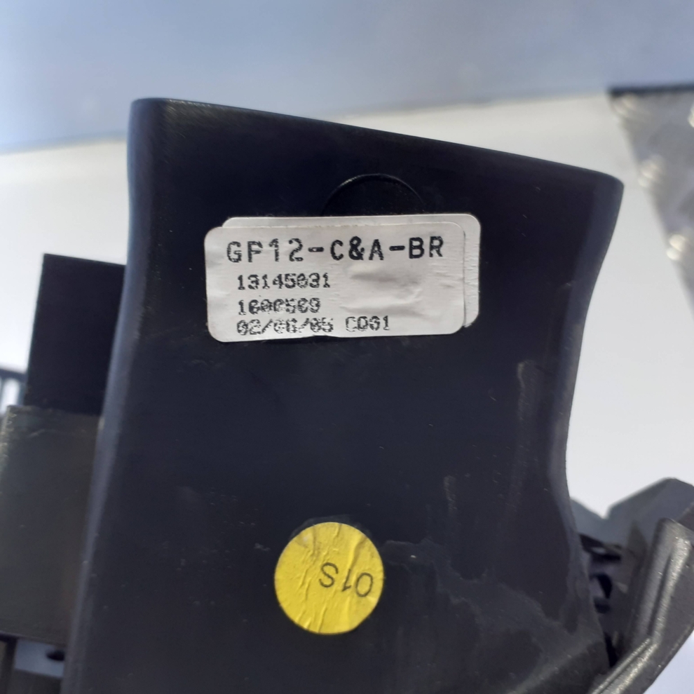 Buton avarii+suport radio CD si panou clima+grila ventilatie centrală Opel Zafira B 2005-> 13100105