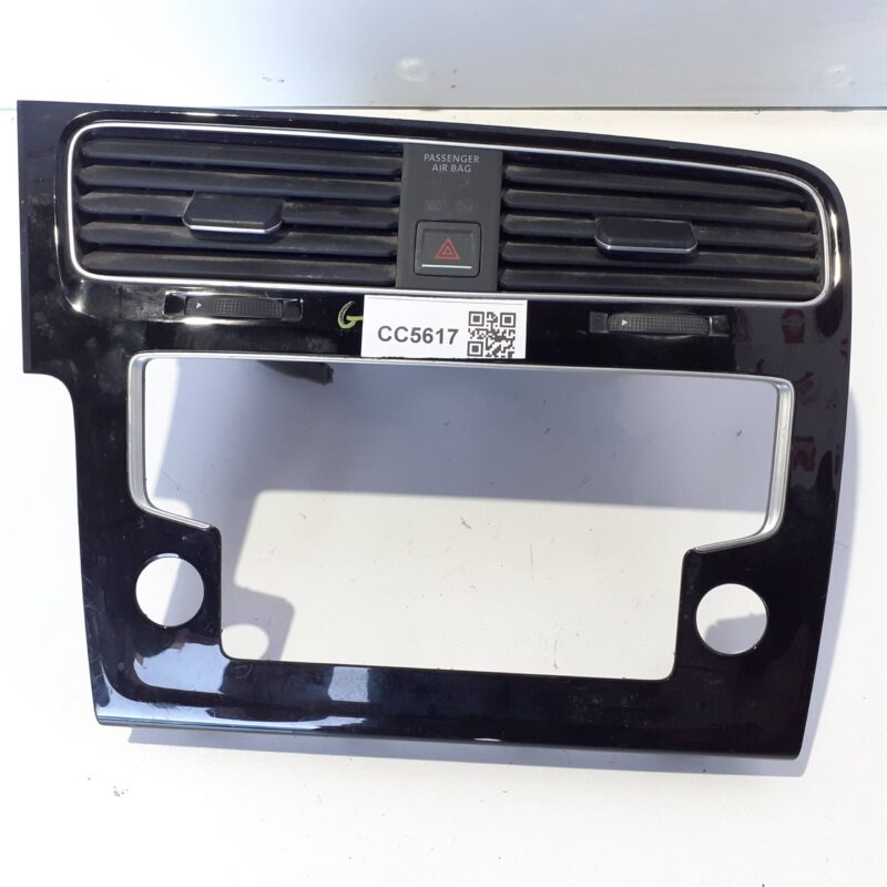 Suport navigatie + grila ventilatie centrala VW Golf VII