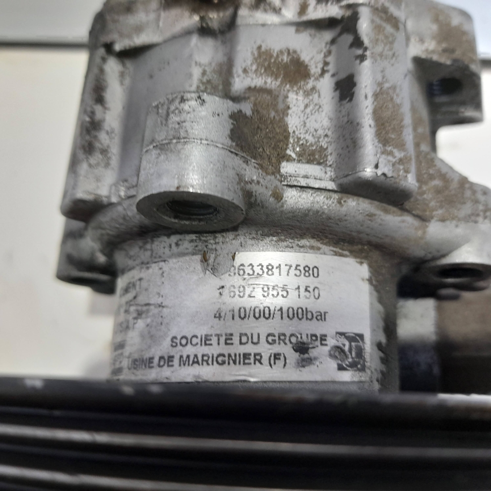 Pompa servodirectie hidraulica Citroen C8 Fiat Ulysse Peugeot 807 2.0HDI 9633817580