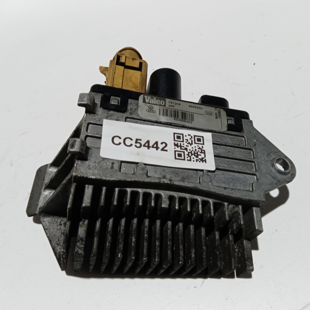 Releu Electroventilator Audi A2 1.4 B | 8z0959501