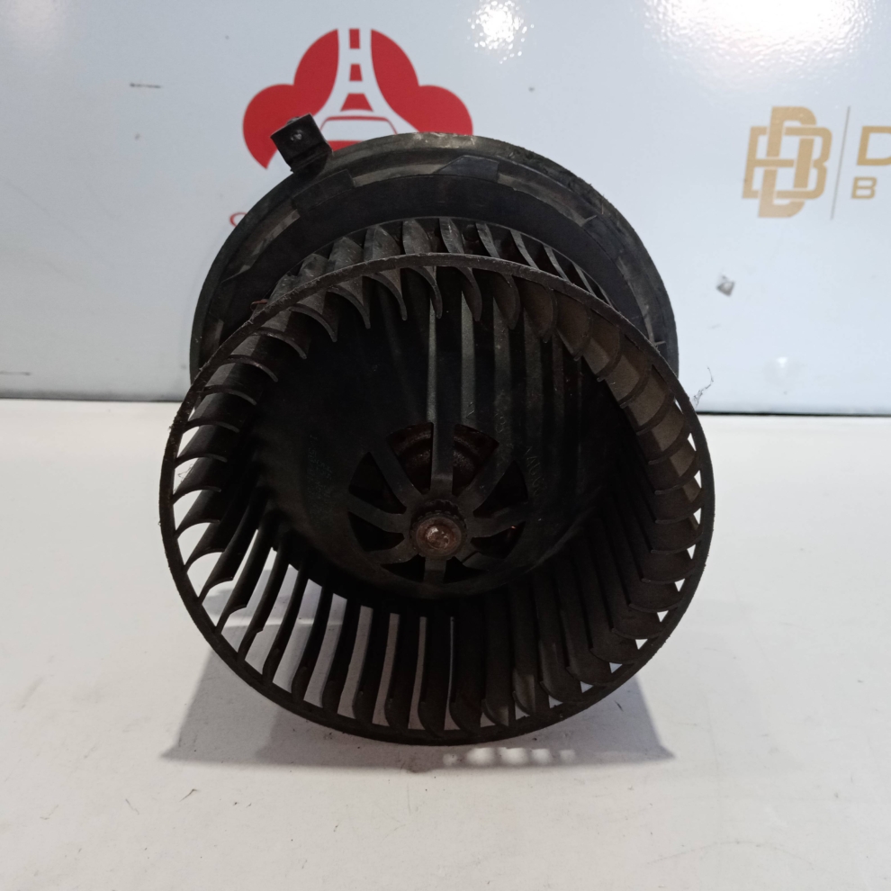 Ventilator habitaclu Renault Clio I 1.9 Diesel 1997 173.60021.01