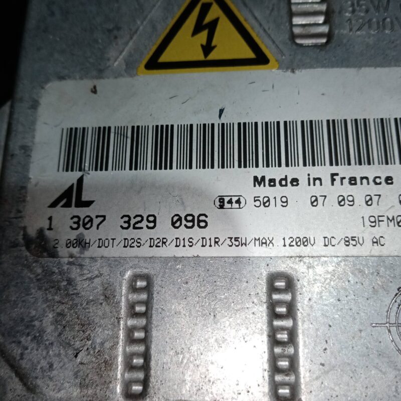 Far stanga xenon cu balast Alfa Romeo Gt 2007 - imagine 5
