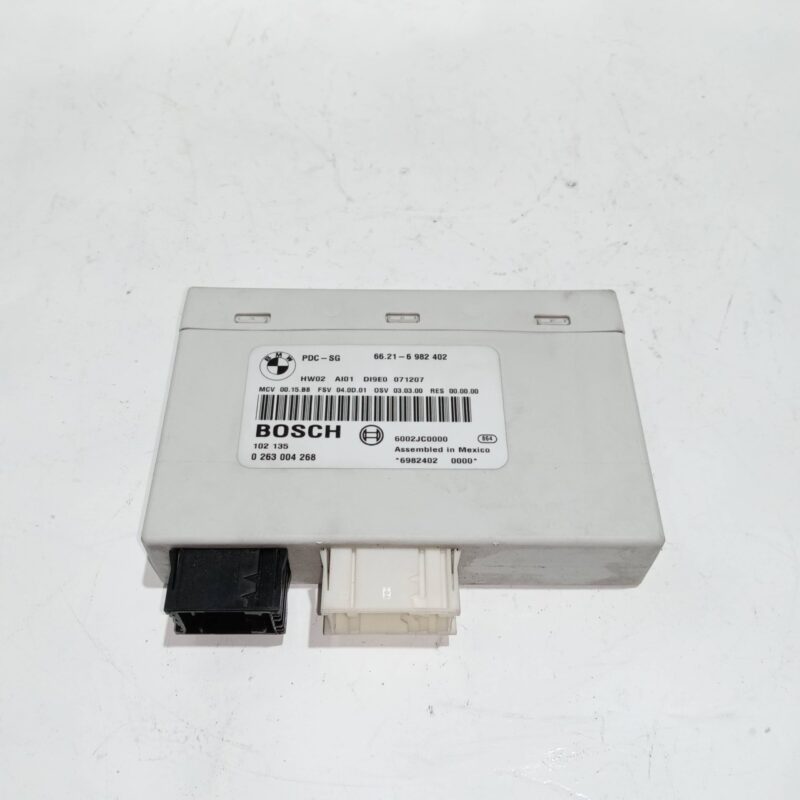 Modul PDC senzori parcare BMW Seria 3 E39 320d 2005