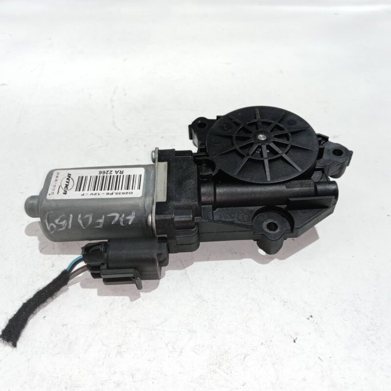 Motoras macara geam dreapta fata Alfa Romeo 159 2005-2011