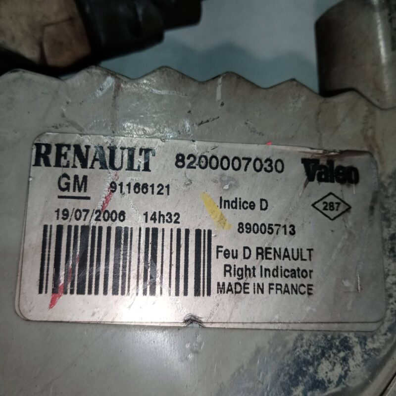 Lampa semnalizare dreapta fata Renault Trafic II Van 1.9 DCI 2001-2021