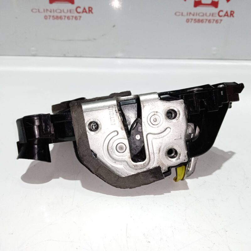 Broasca usa stanga Toyota Yaris 2005-2014