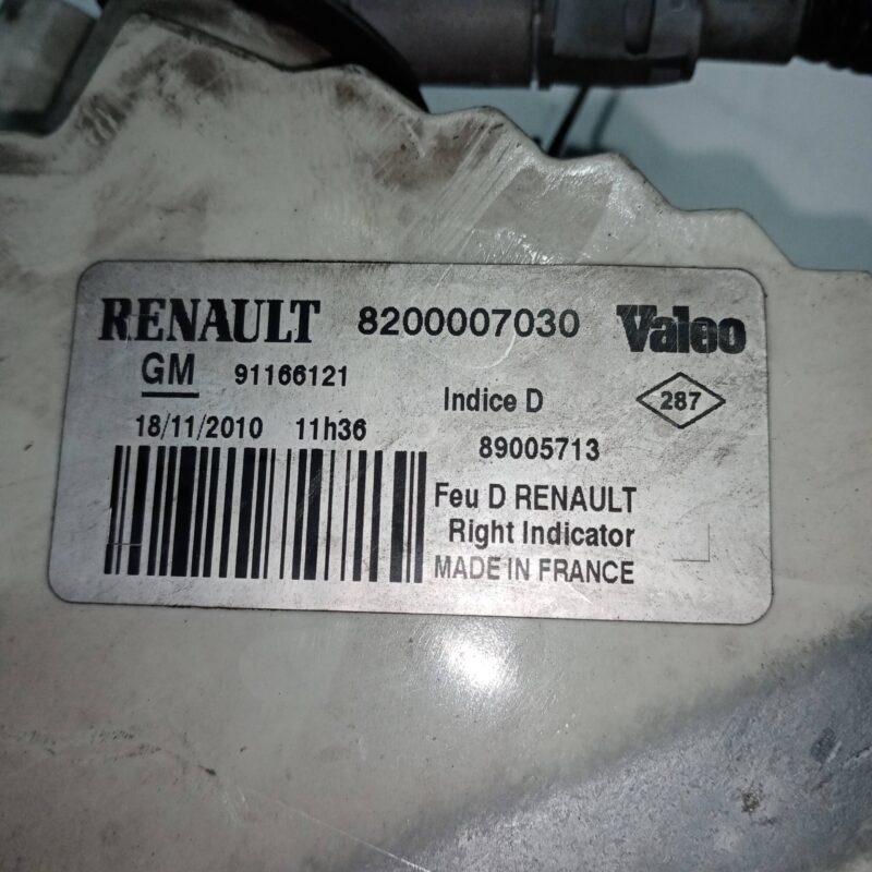 Lampa semnalizare dreapta fata Renault Trafic II Van 1.9 DCI 2001-2021