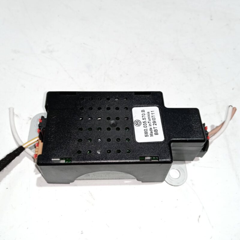Amplificator semnal radio VW Golf VI 2009-2013