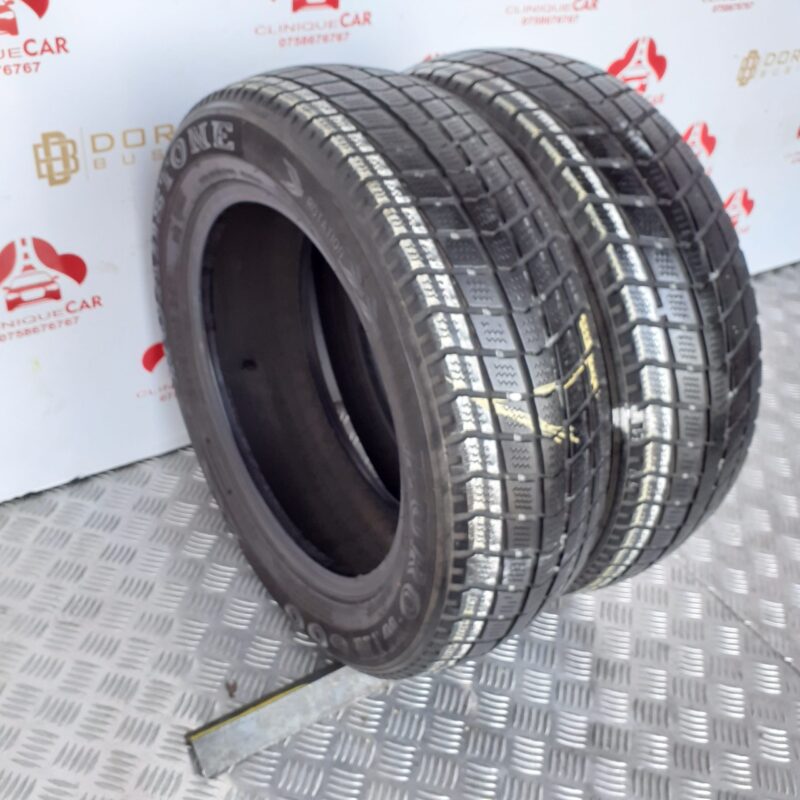 Anvelope Second-Hand M+S 185/60/R15 84T Roadstone