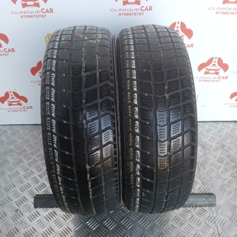 Anvelope Second-Hand M+S 185/60/R15 84T Roadstone