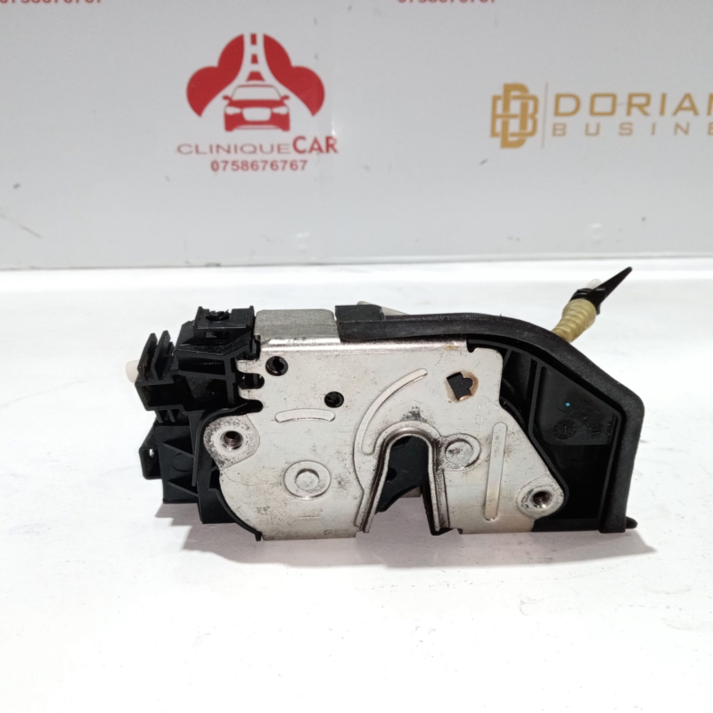 Broasca portiera dreapta fata BMW Seria 1 E81 E87 F20 F21