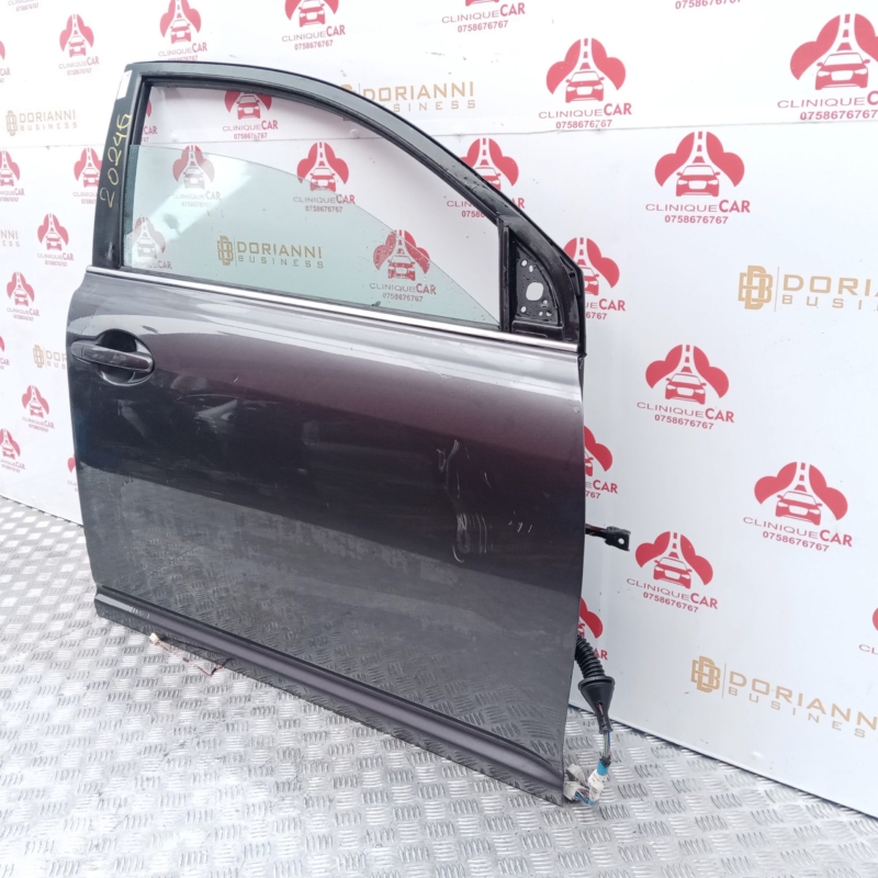 Portiera usa dreapta fata Toyota Avensis Saloon 2003 - 2009