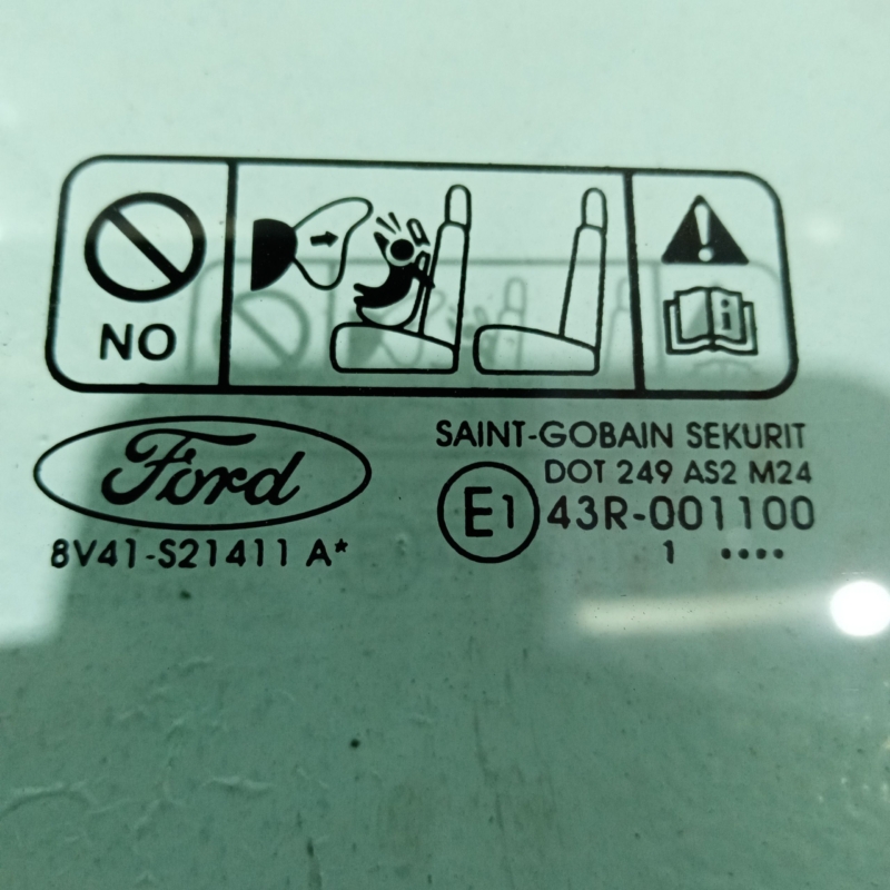 Geam stanga fata Ford Kuga I 2008 - 2013