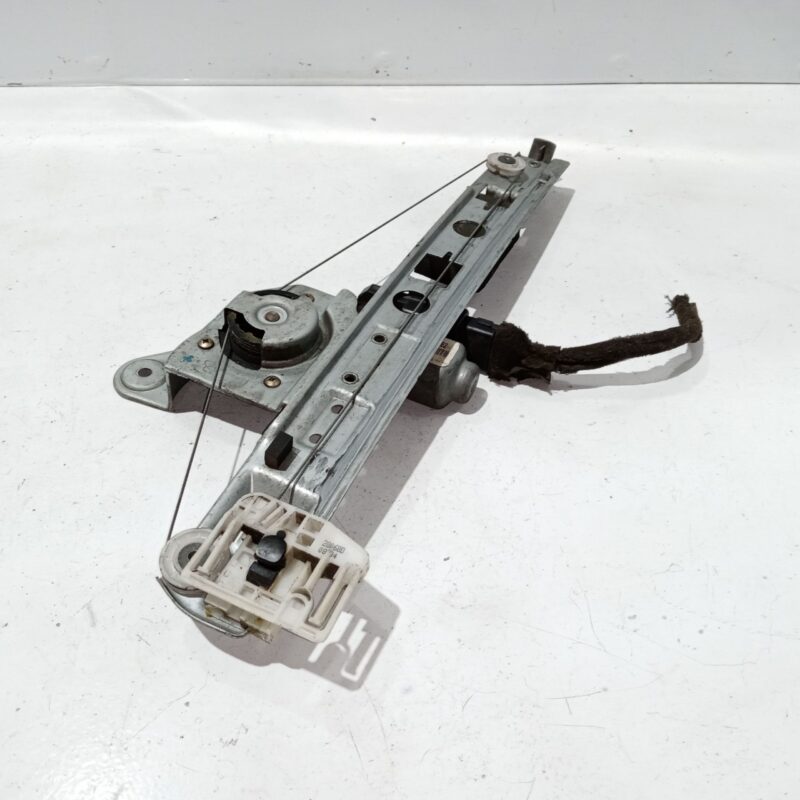 Macara geam dreapta spate Renault Megane II 2002 – 2009