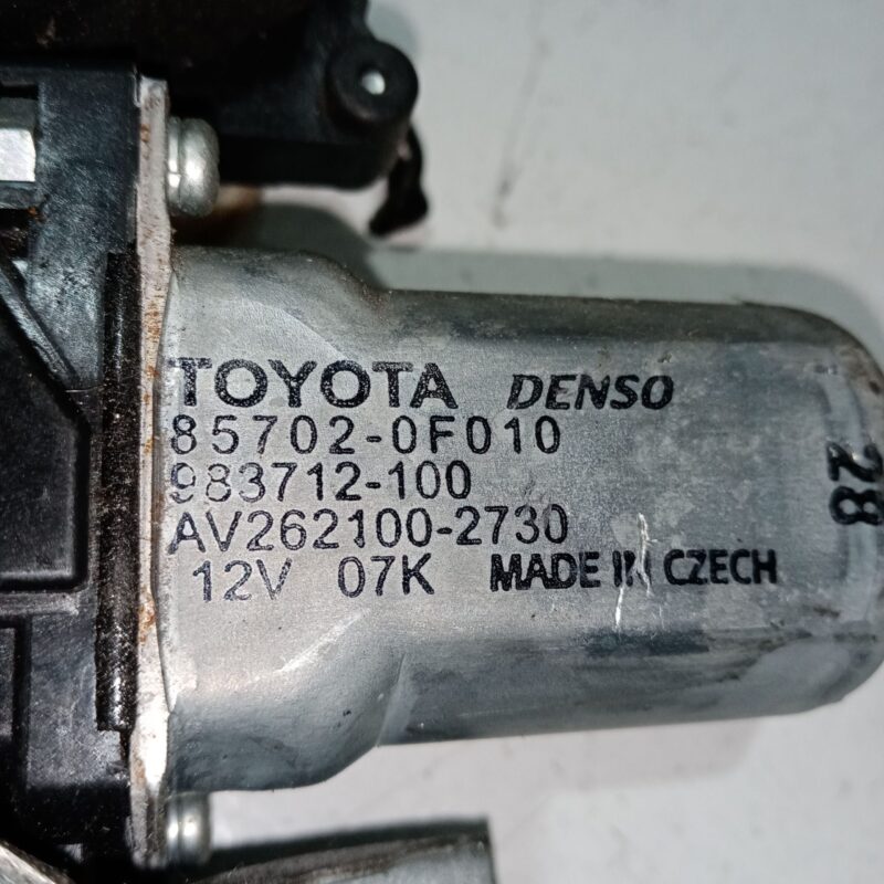 Macara geam stanga fata Toyota Yaris 2005 - 2011