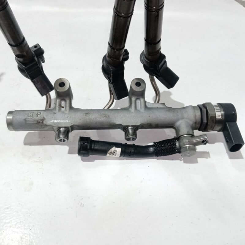 Injectoare rampa injectoare Audi A4 B9 3.0 TDI 2015 - 2021