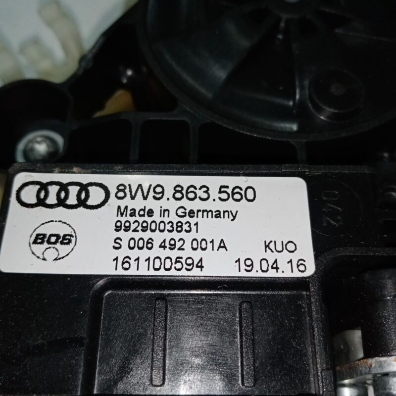 Macara perdeluta portbagaj cu motoras Audi A4 B9 2015 – 2019
