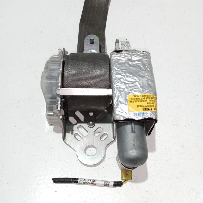 Centura dreapta fata Toyota Prius 2003 - 2009