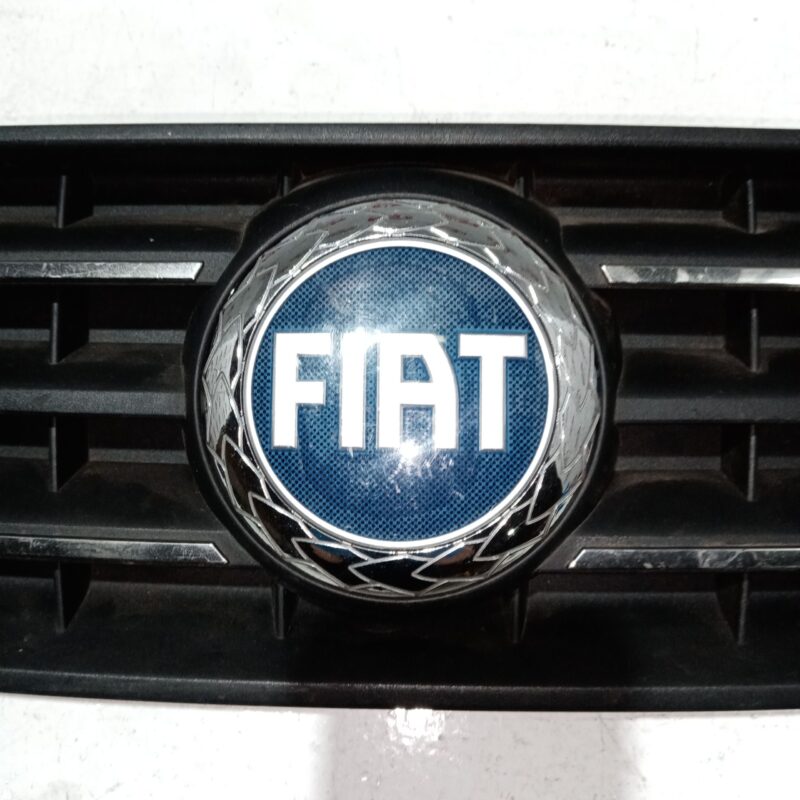 Grila frontala Fiat Punto 2003-2007