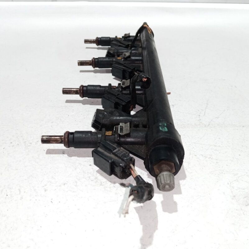 Rampa injectoare cu injectoare Peugeot 207 1.4 16V