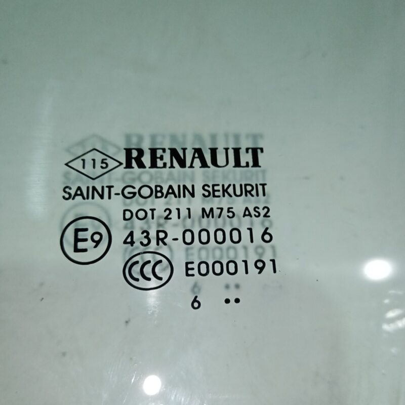 Geam stanga fata Renault Megane 2015