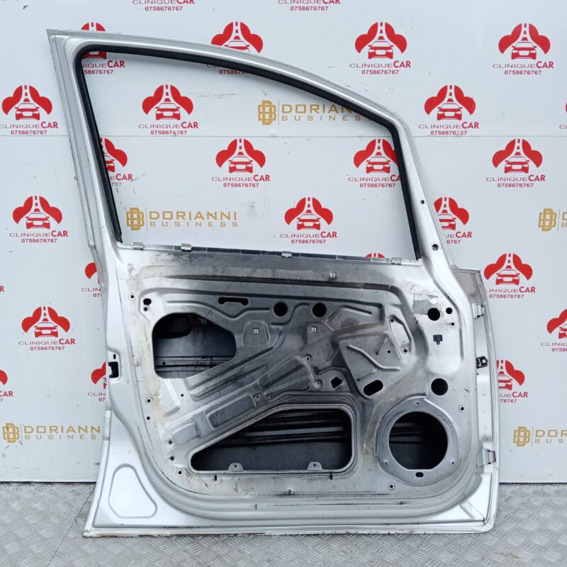 Portiera stanga fata Opel Zafira B 2005-2015