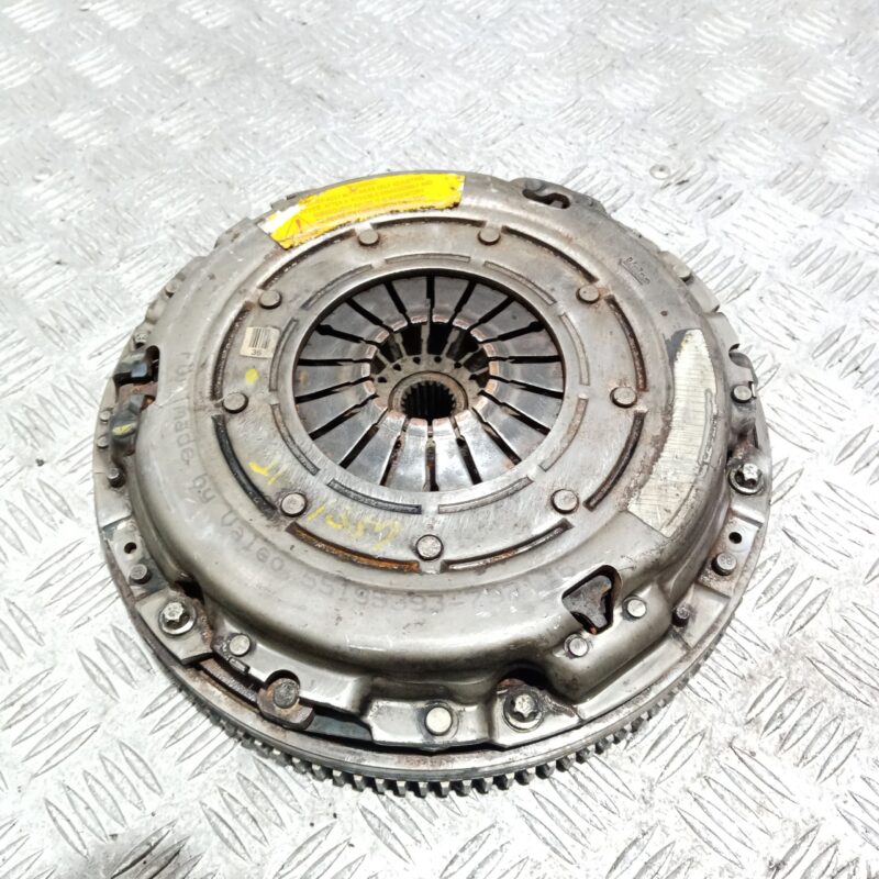 Volanta cu ambreiaj placa presiune Fiat Alfa Romeo 159 Croma
