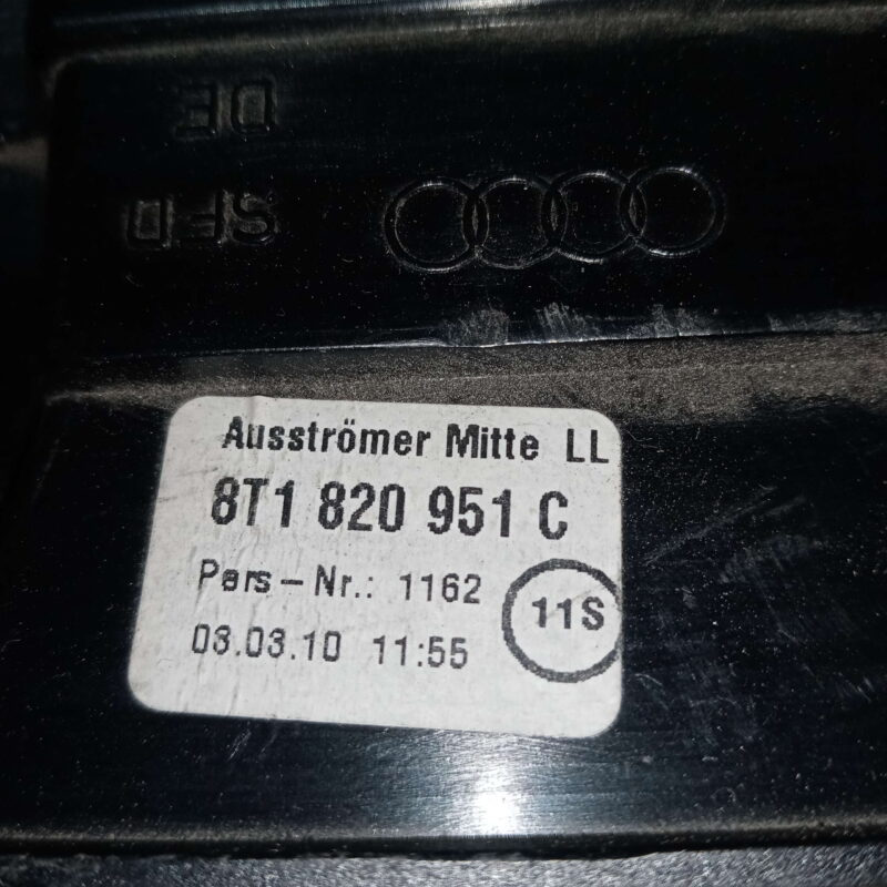 Grila ventilatie centrala Audi A4 B8 (8k2) 2009