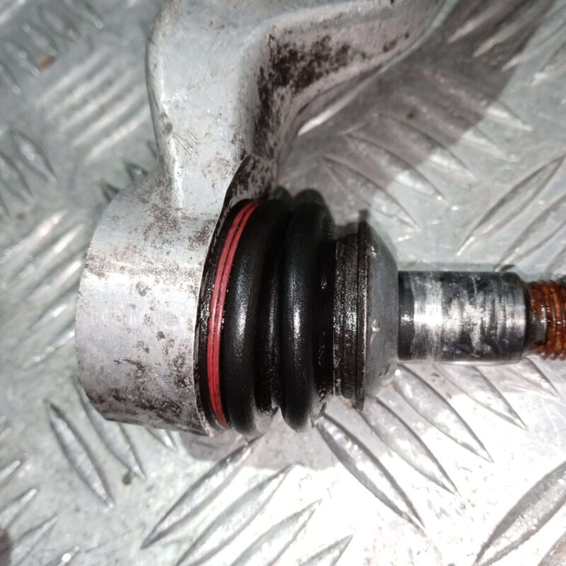 Brat suspensie fuzeta dreapta fata Bmw seria 3 E90