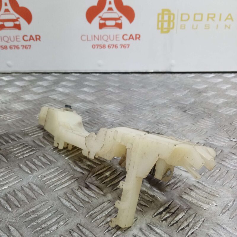 Maner portiera exterior dreapta fata Ssangyong Tivoli 2015 – 2021 - imagine 4