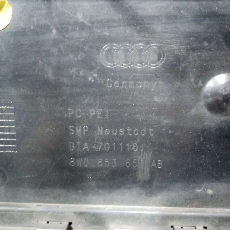 Grila Centrala Bara Fata Audi A4 B9 2015 - 2020 - imagine 5
