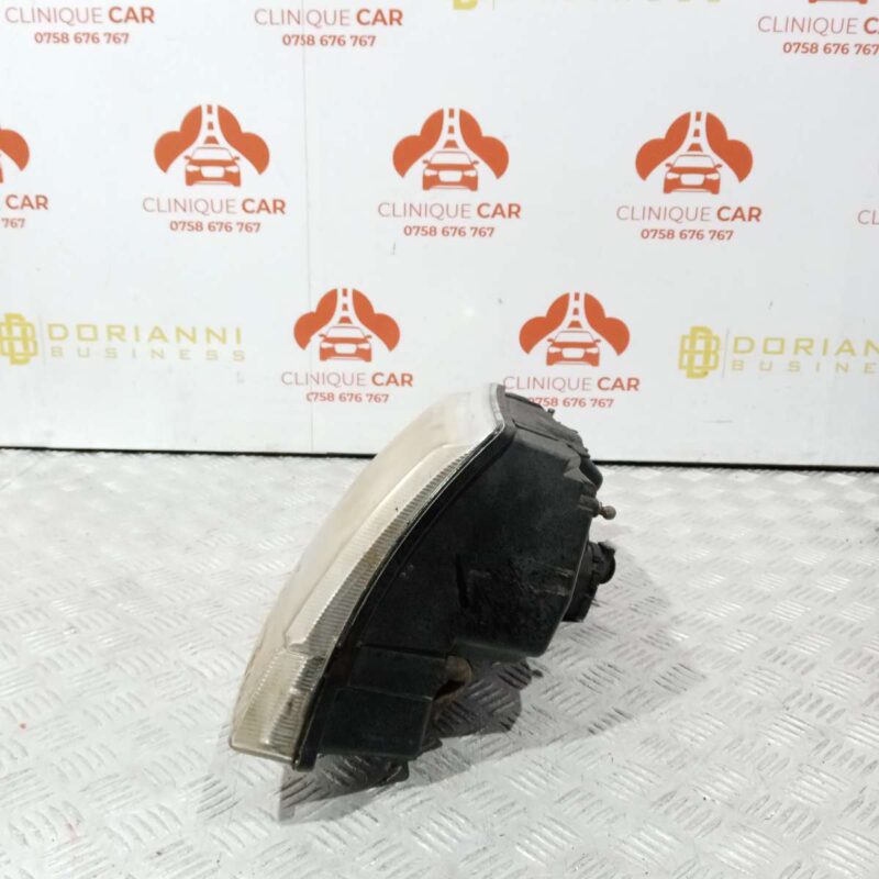 Far Dreapta Jeep Grand Cherokee 2.7 2001-2005 - imagine 2