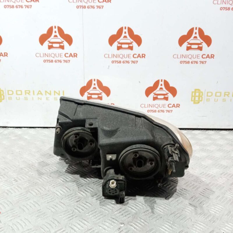 Far Dreapta Jeep Grand Cherokee 2.7 2001-2005 - imagine 3