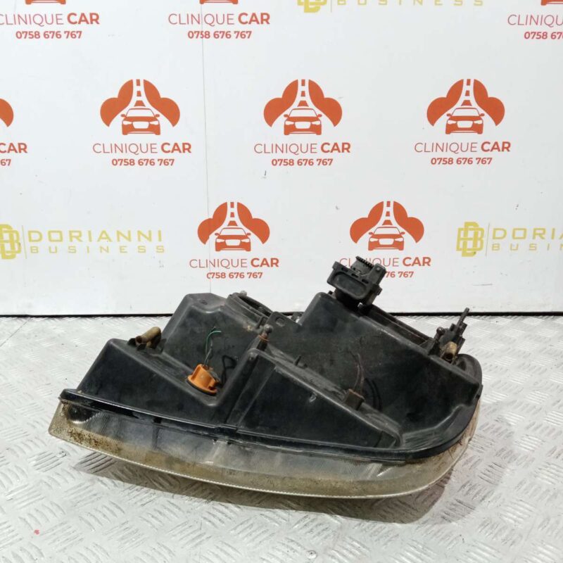 Far Dreapta Jeep Grand Cherokee 2.7 2001-2005 - imagine 4