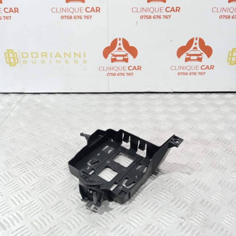 Ornament / Suport Central De Control Spate Stanga Audi A4 B9 2015-2024 - imagine 3