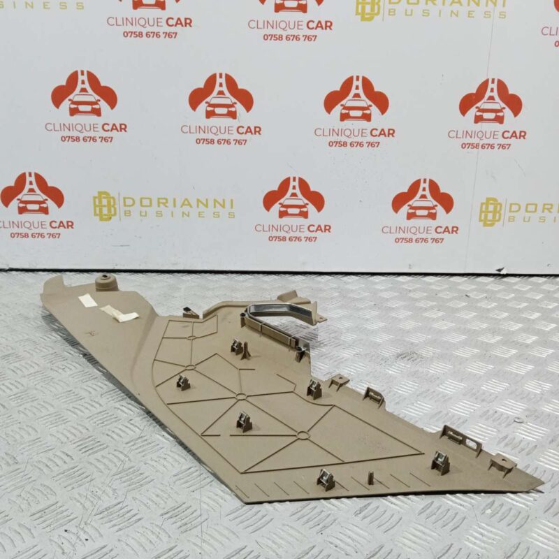 Ornament Consola Centrala Dreapta Land Rover Range Rover Evoque 2011-2019 - imagine 3