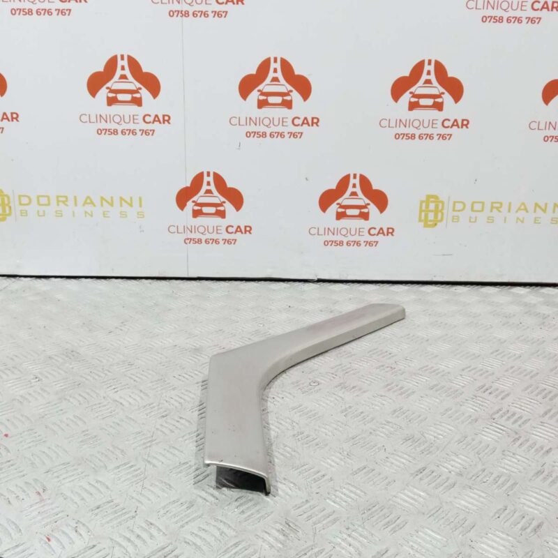 Ornament Consola Centrala Dreapta Land Rover Range Rover Evoque 2011-2021 - imagine 2