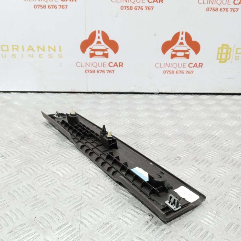 Ornament Prag Fata Stanga Land Rover Range Rover Evoque 2011-2021 - imagine 4