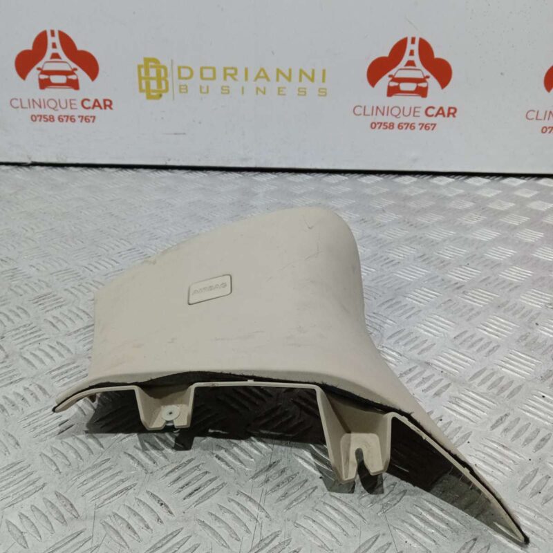 Ornament airbag dreapta